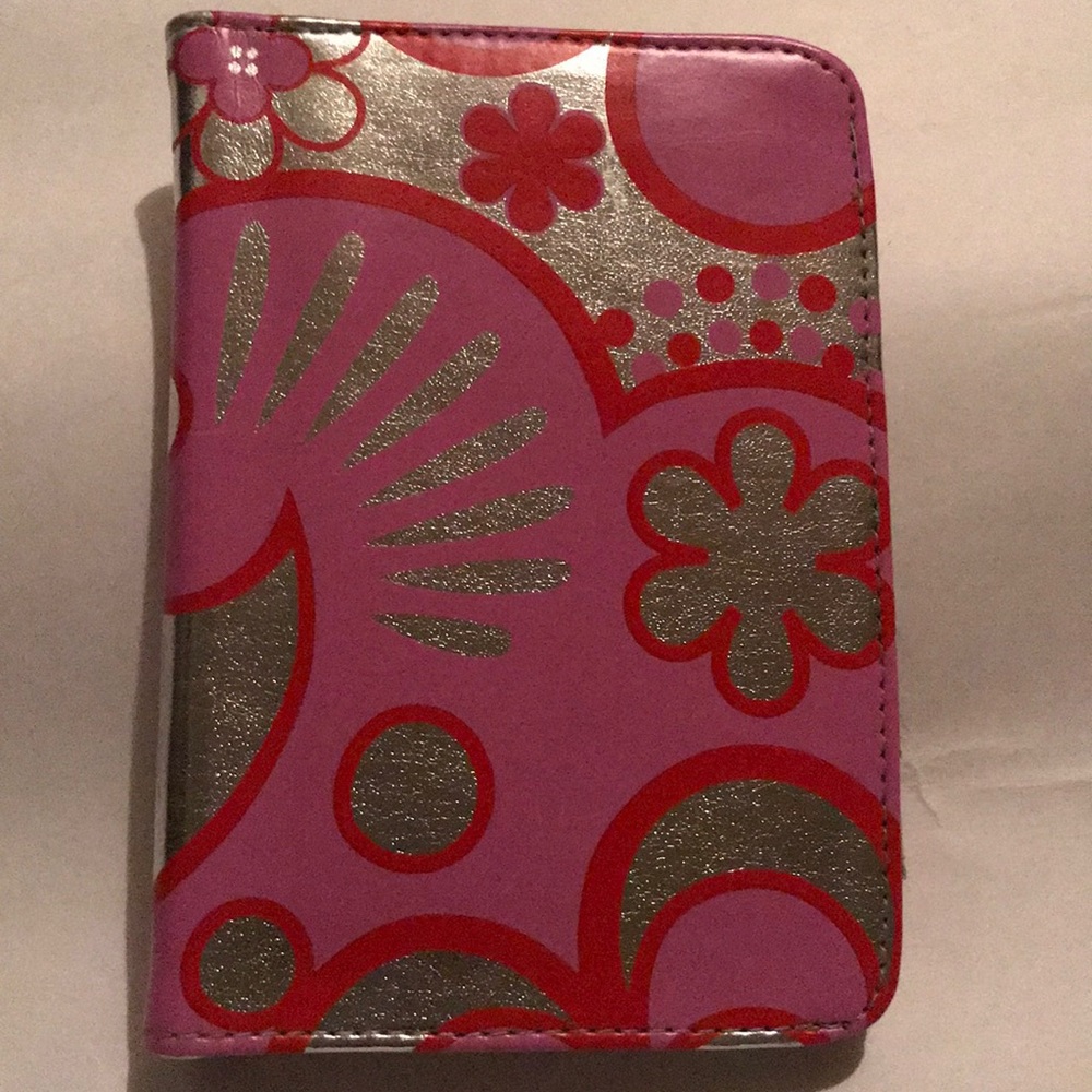 Tepper Jackson passport wallet